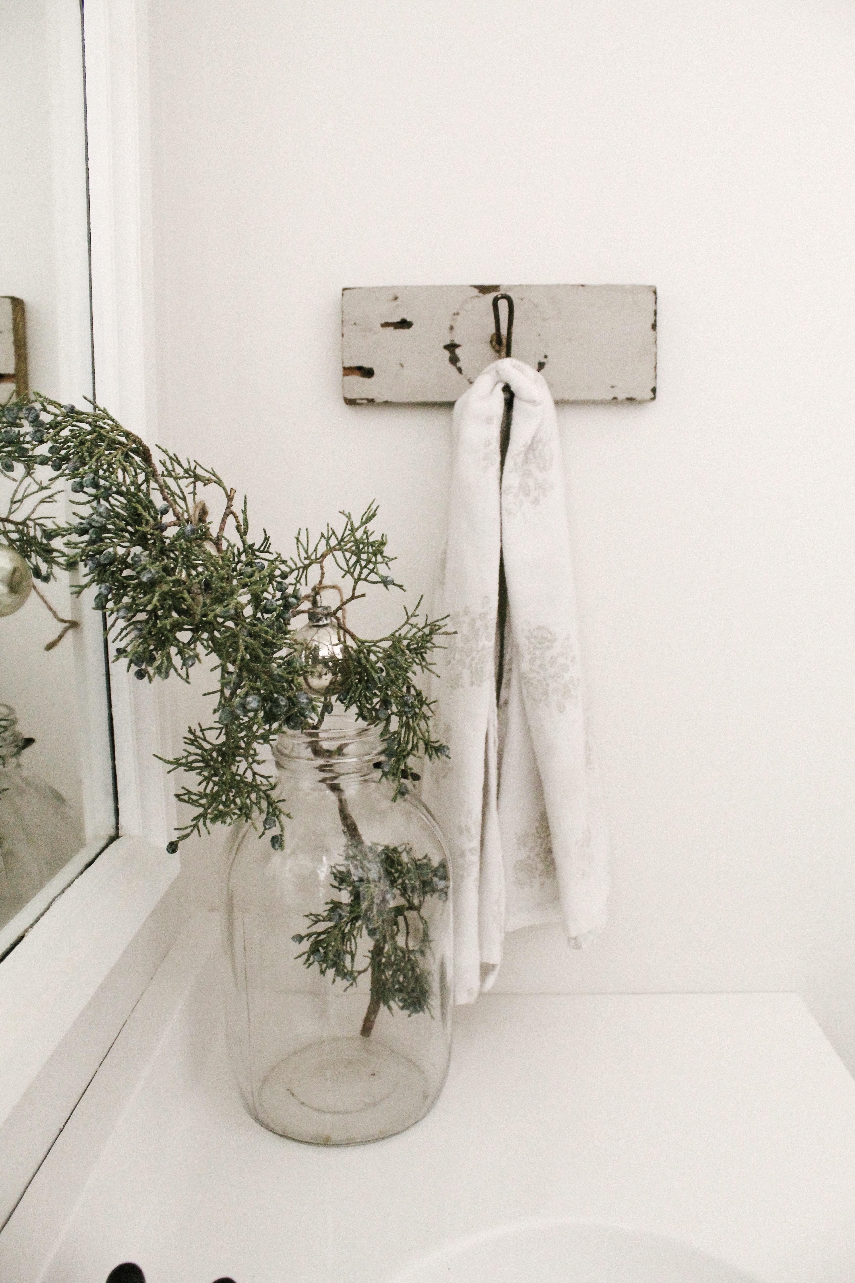 Small Bathroom Winter Decor - Sarah Jane Christy