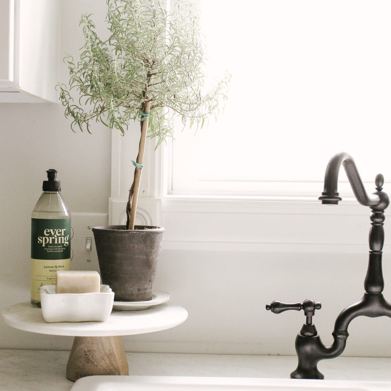 Three Ways to Style Your Kitchen Sink