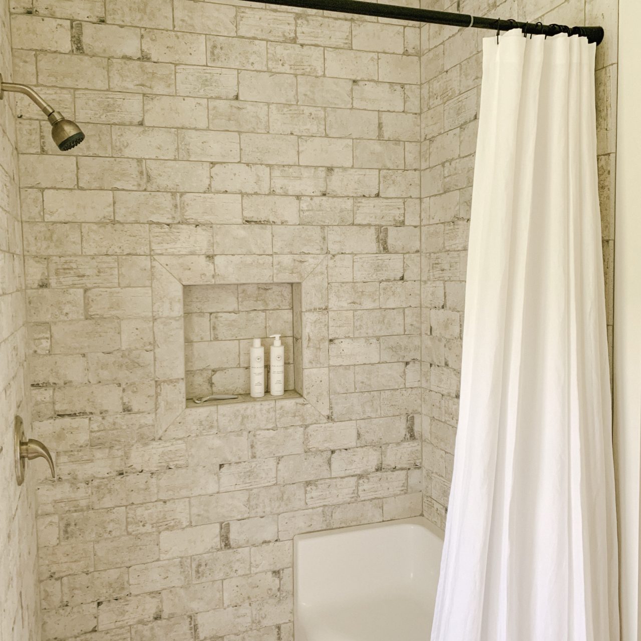 Shower Door Alternative – Why We Like a Curtain Better