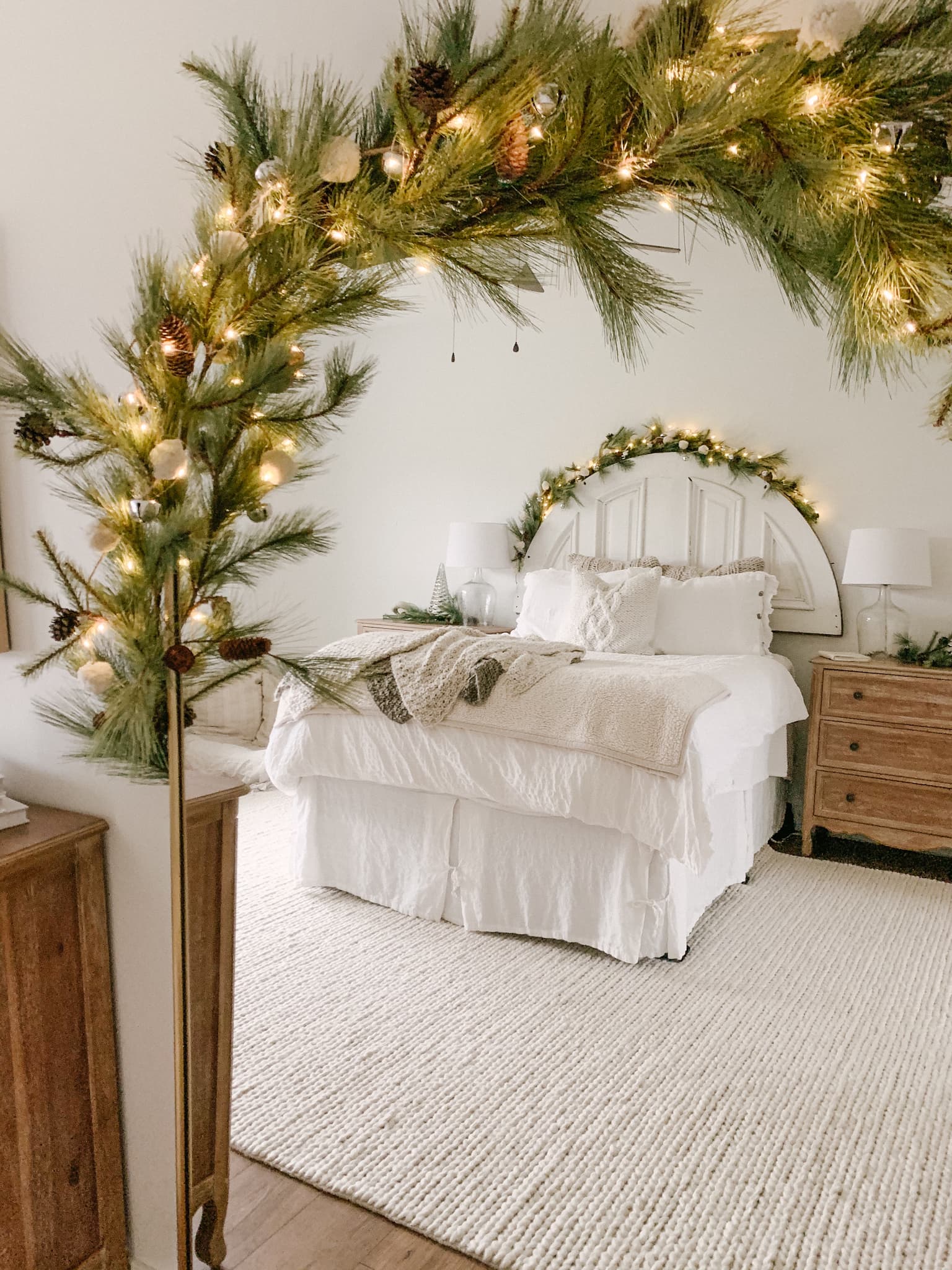 Decorate Your Bedroom for Christmas in Five Simple Steps
