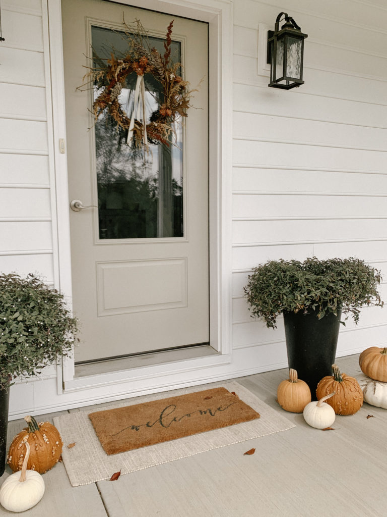 Simple And Natural Porch Decorated For Fall - Sarah Jane Christy