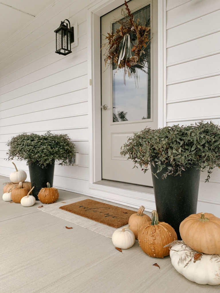 Simple And Natural Porch Decorated For Fall - Sarah Jane Christy