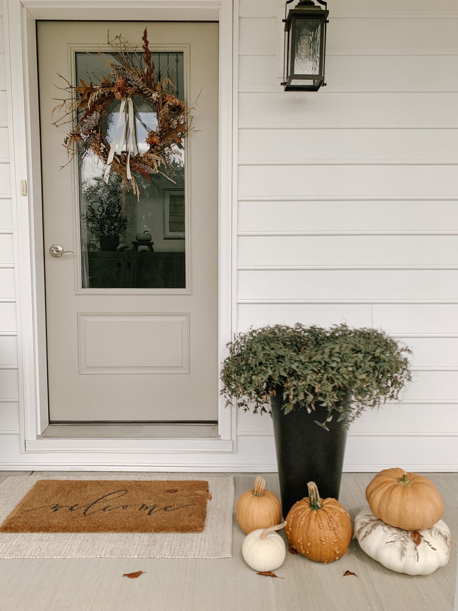 Simple And Natural Porch Decorated For Fall - Sarah Jane Christy